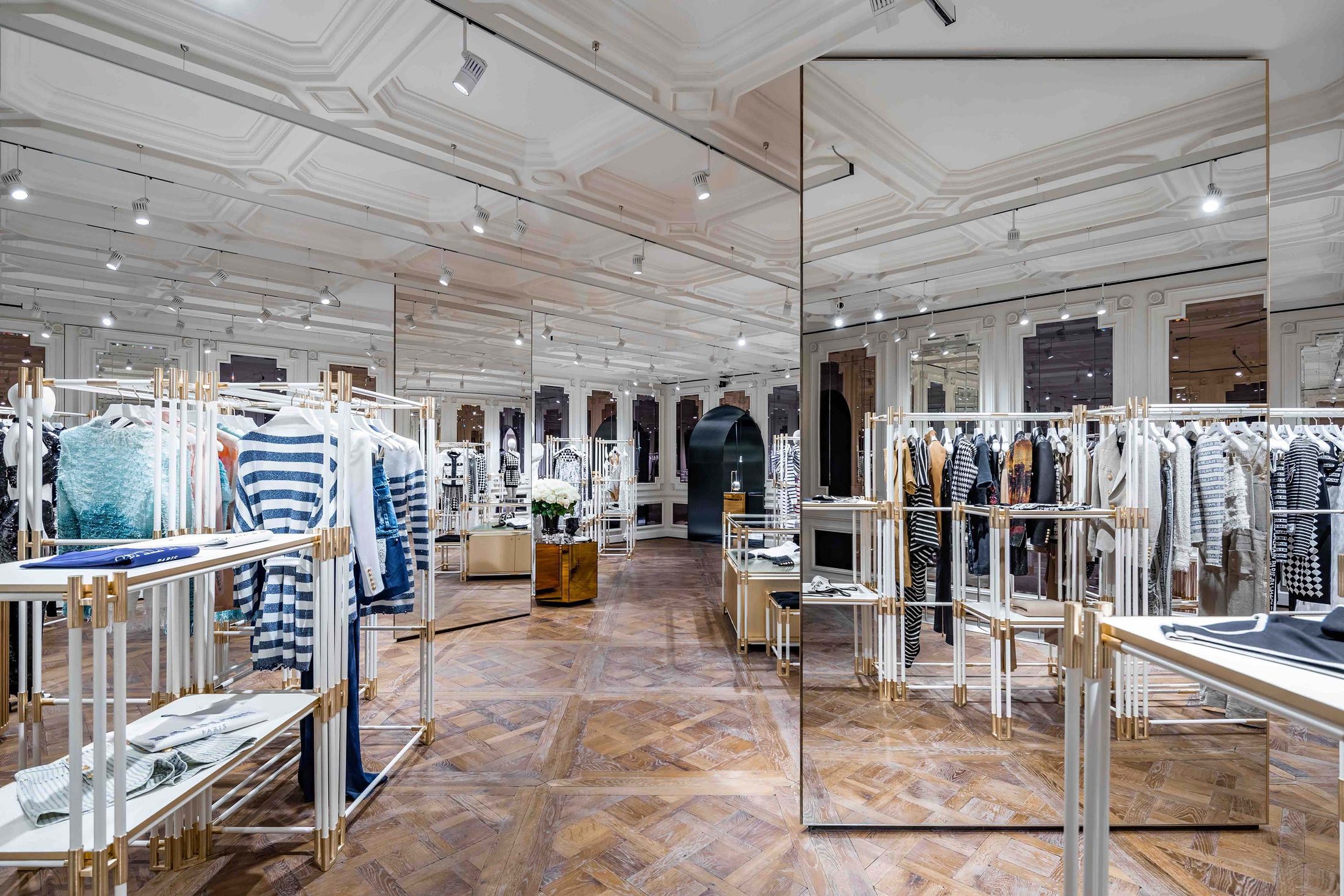 2019_02_Balmain_ParisStore_©DiegoDePol_00134