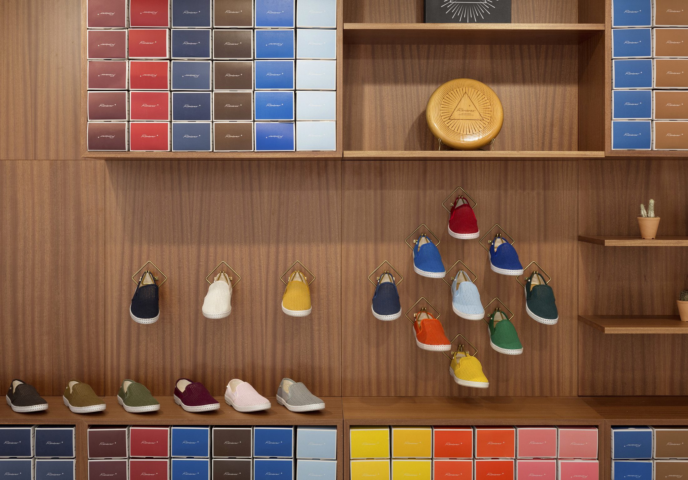 Rivieras shoes zoom